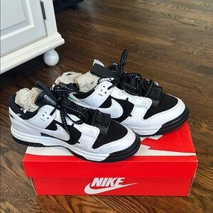 BRAND NEW Nike Reverse Panda Sneaker- Air Dunk